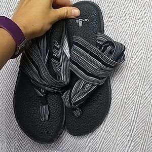 Striped black and white Sanuk Yoga Slings